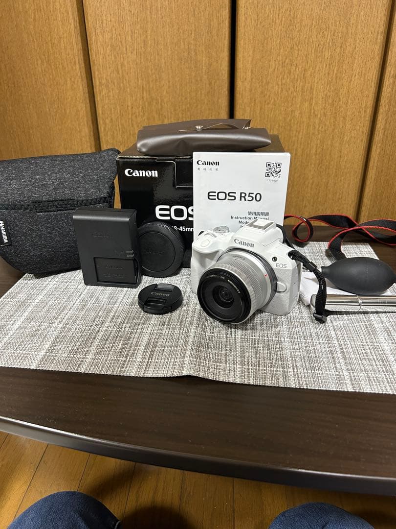 Canon EOS R50 RF-S 18-45mmレンズキット