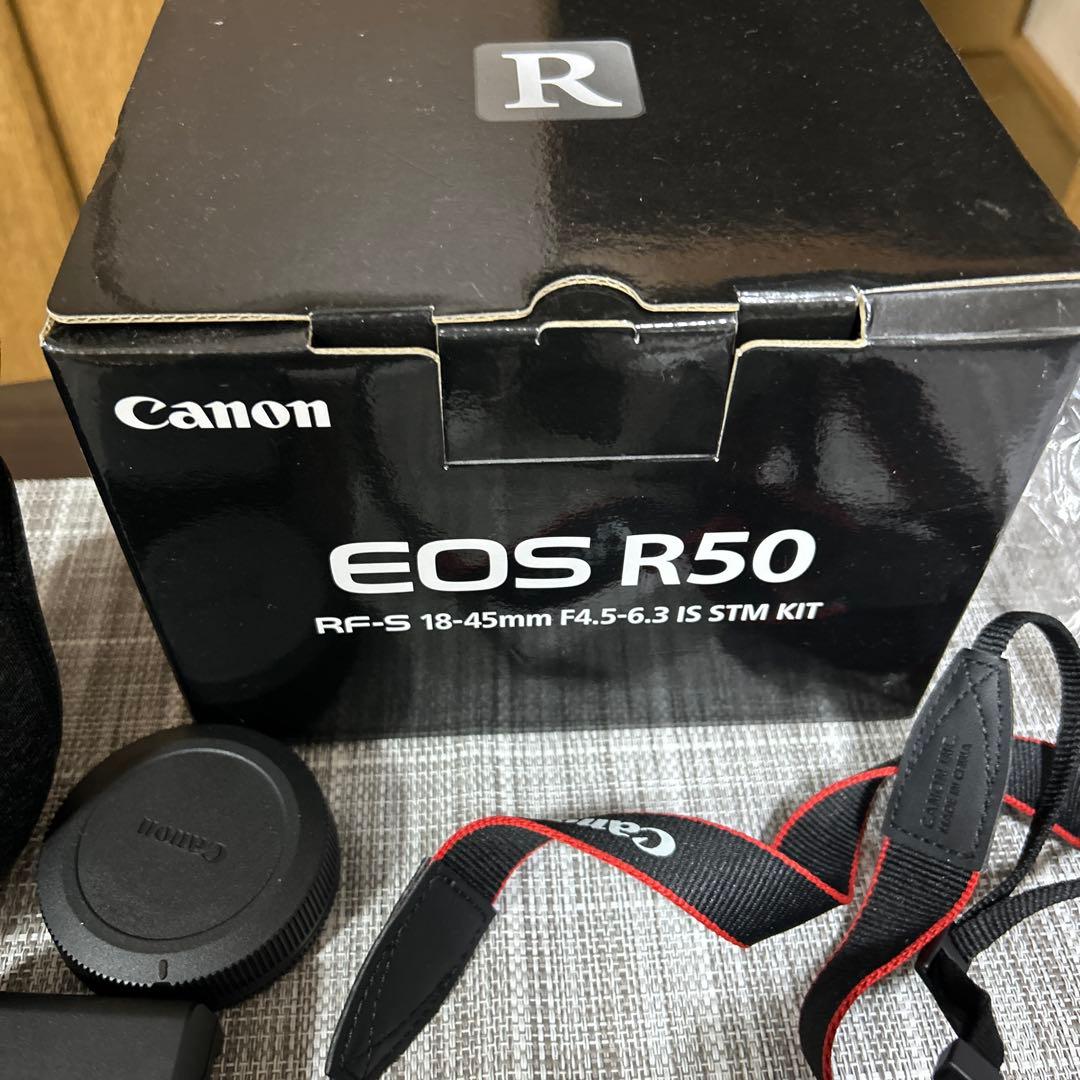 Canon EOS R50 RF-S 18-45mmレンズキット