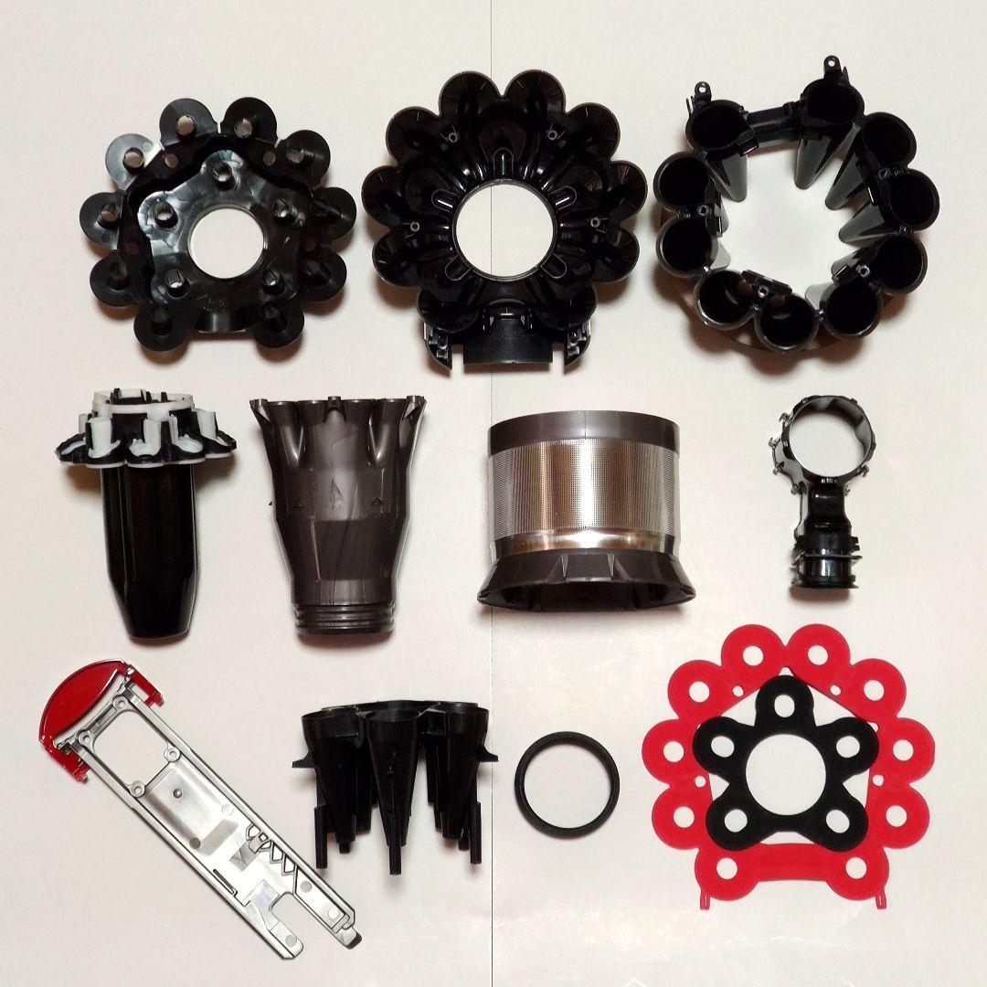 ダイソンV8 SV10K掃除機 完全分解清掃済み動作品 純正バッテリー２つセット