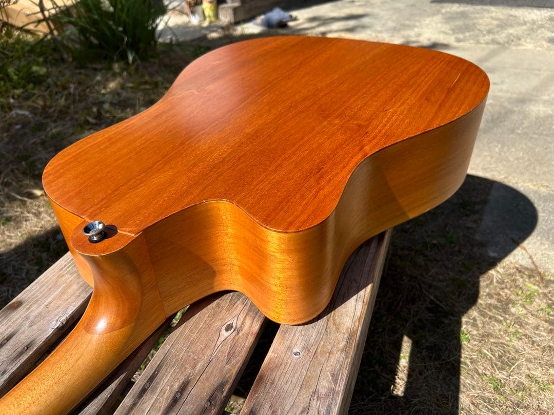 Cole Clark (オール単板)