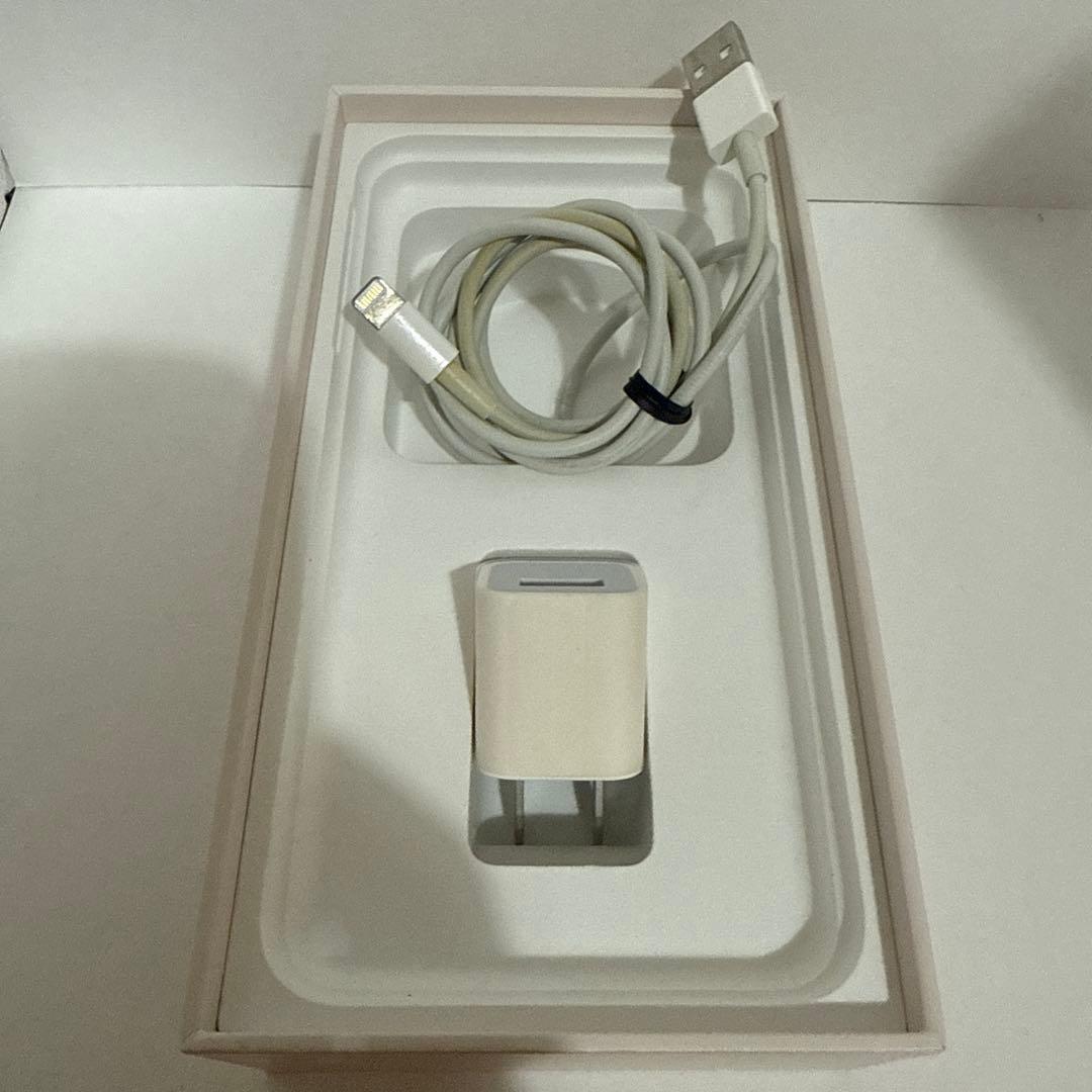 Apple iPhone 8 Plus 64GB ゴールド