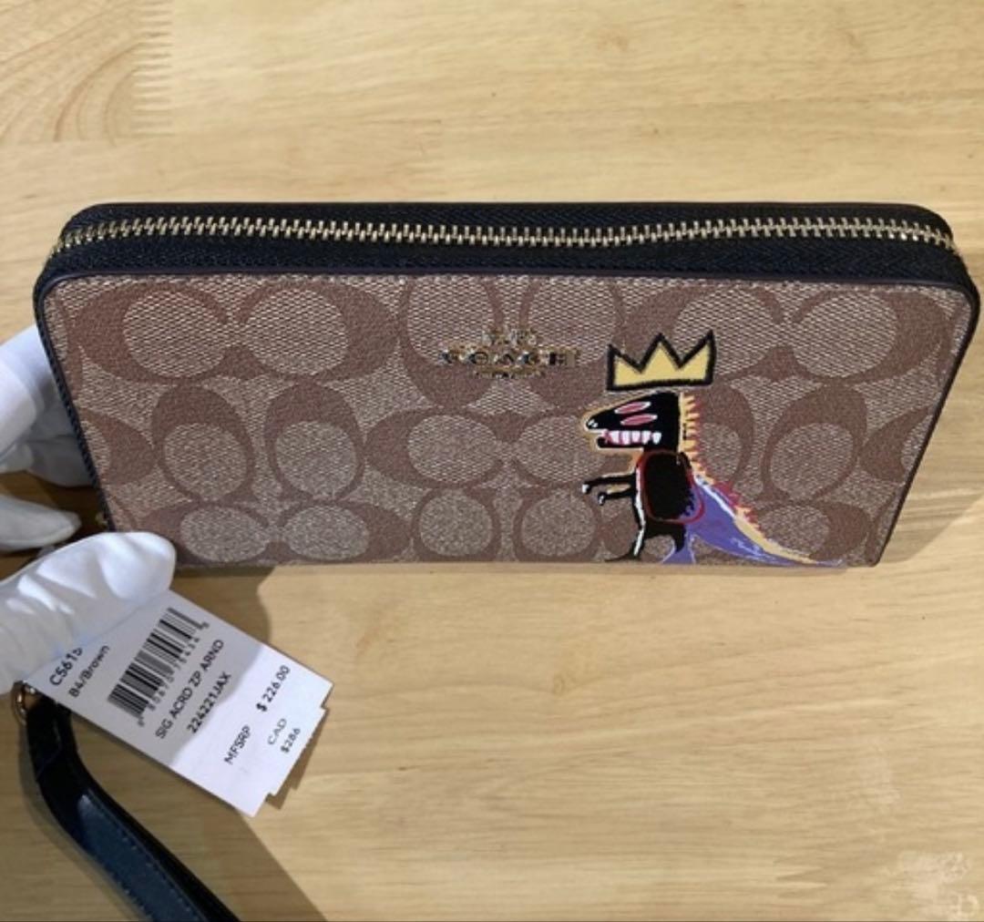 新品未使用　COACH バスキアコラボ　恐竜　長財布　シグネチャー即日発送