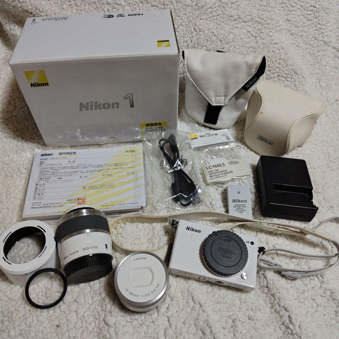 Nikon 1 J4　ダブルズームキット ミラーレスカメラ ホワイト