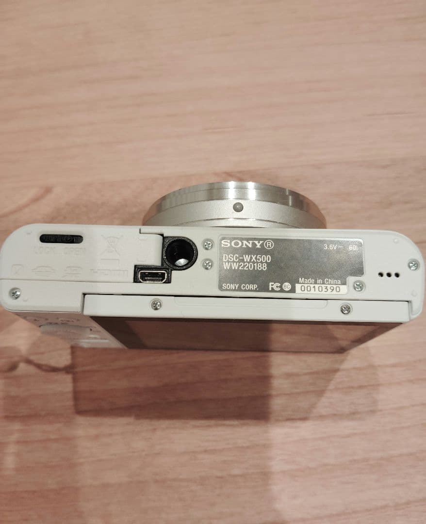 SONY　サイバーショットDSC-WX500 ホワイト