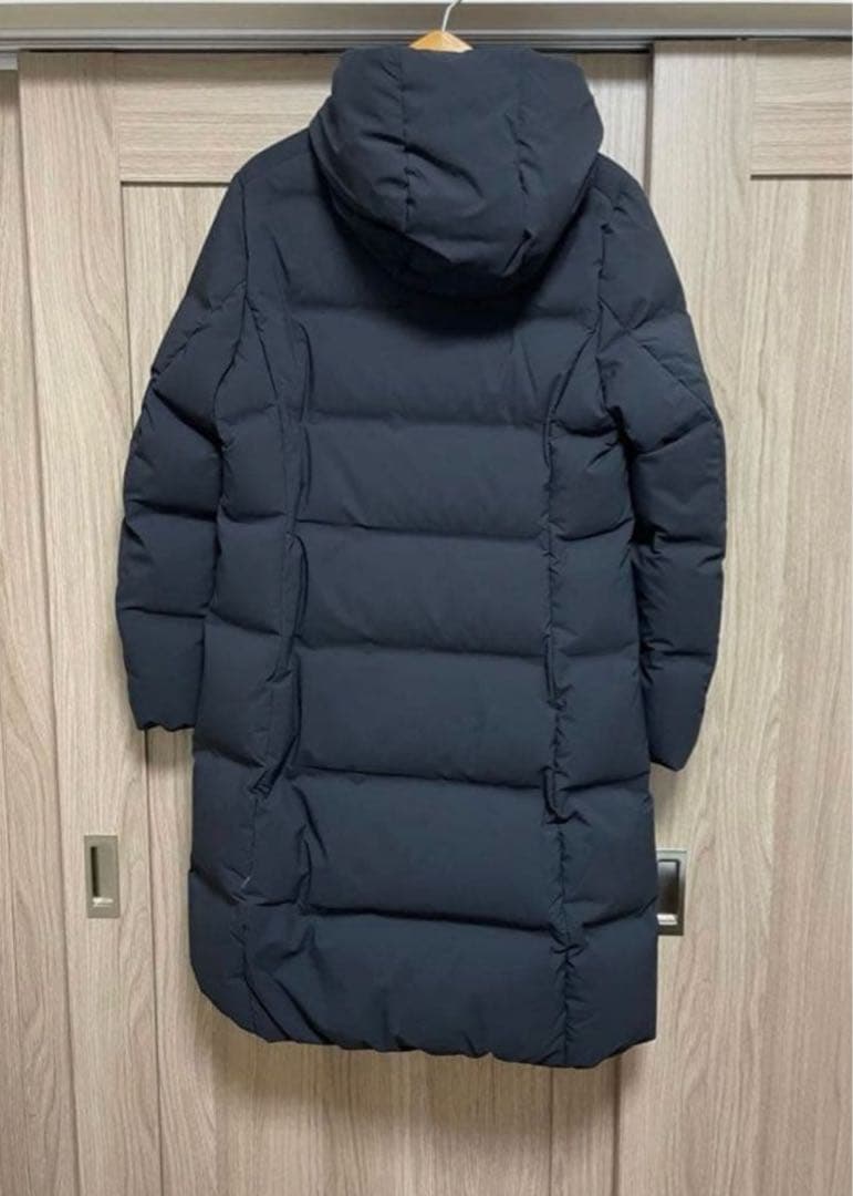 【美品】UNIQLO シームレスダウンロングコート　サイズS ブラック
