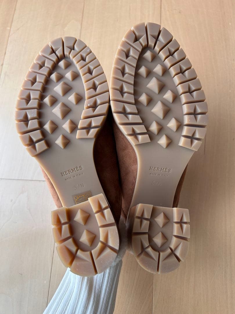 大幅お値引き！HERMES ブラウン スエード ムートン　ミュール