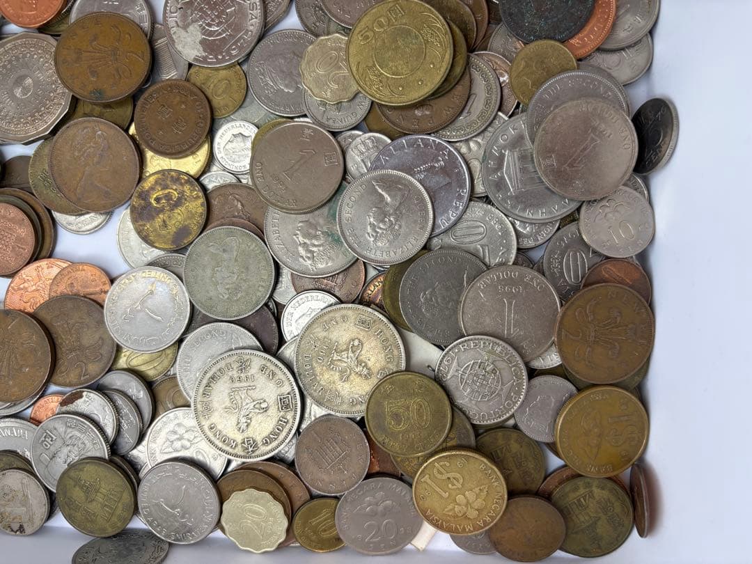 1-42 外貨まとめ　古銭　雑銭　香港ドル　中国　ペンス　ユーロ総重量2.5キロ
