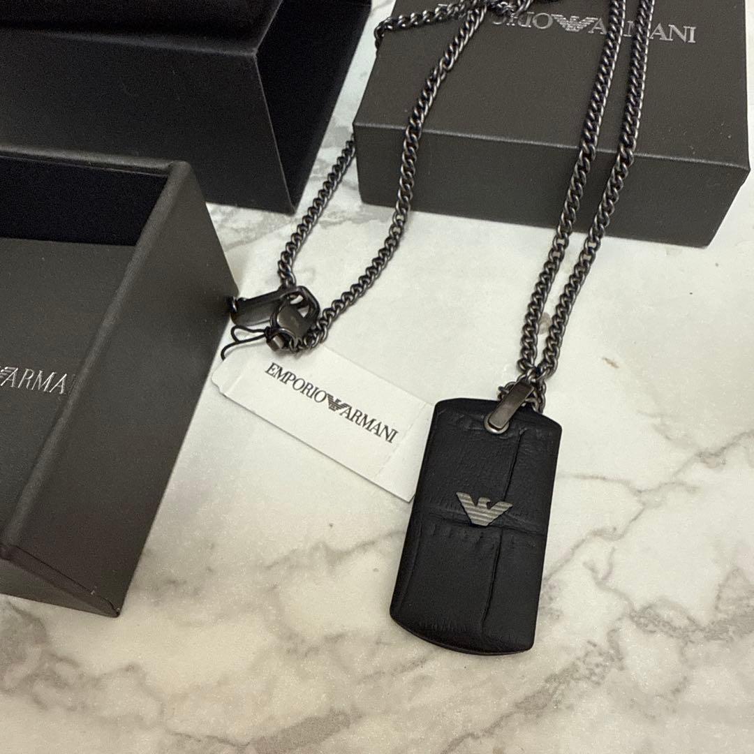 エンポリオアルマーニ ネックレス ブラックレザー