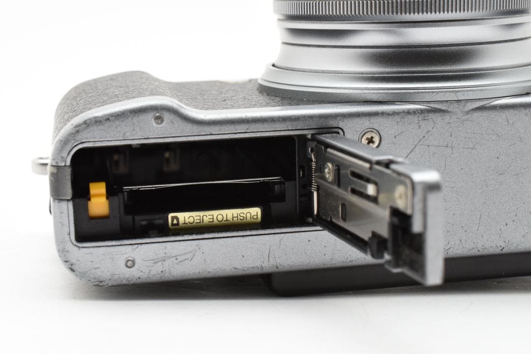 訳アリ特価！FUJIFILM X20 シルバー コンパクトデジタルカメラ