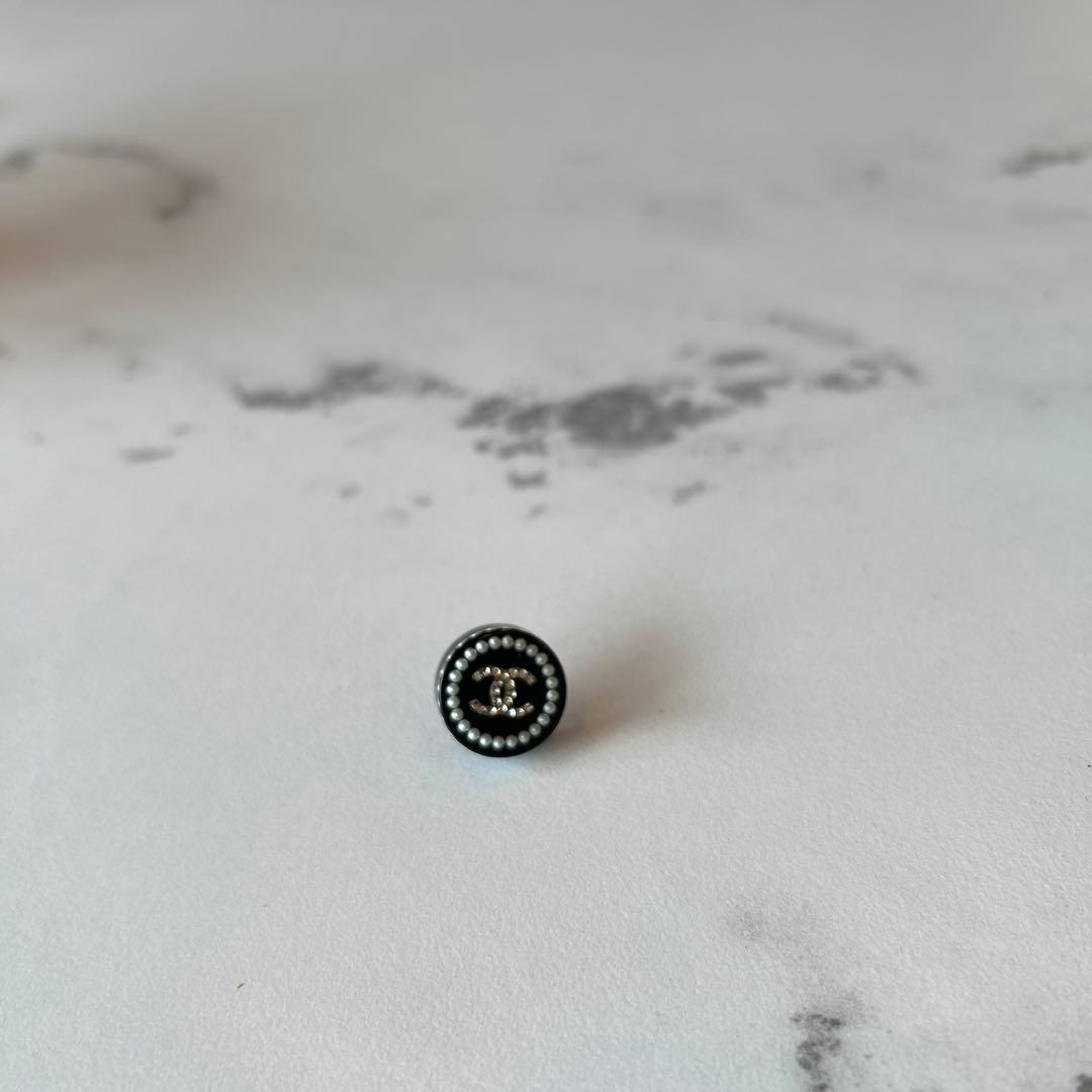 シャネル　ピアス　パール　ラインストーン　片方　片耳　キャッチ無し