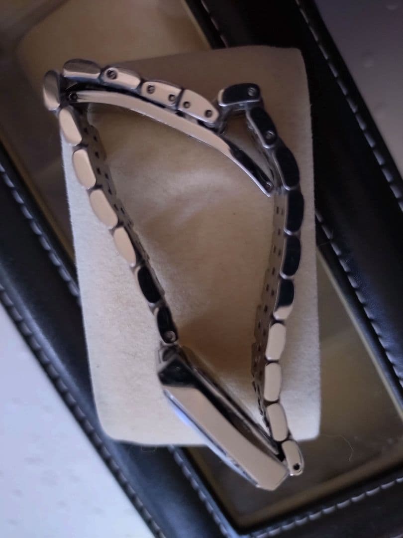 GUCCI 128.4 シルバースクエア レディース腕時計