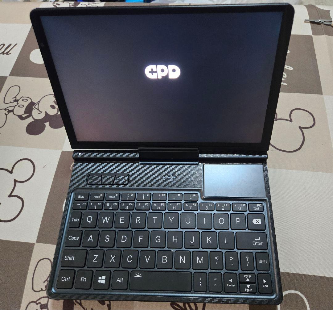 GPD Pocket ４ AMD Ryzen AI 9 HX 370 32GB