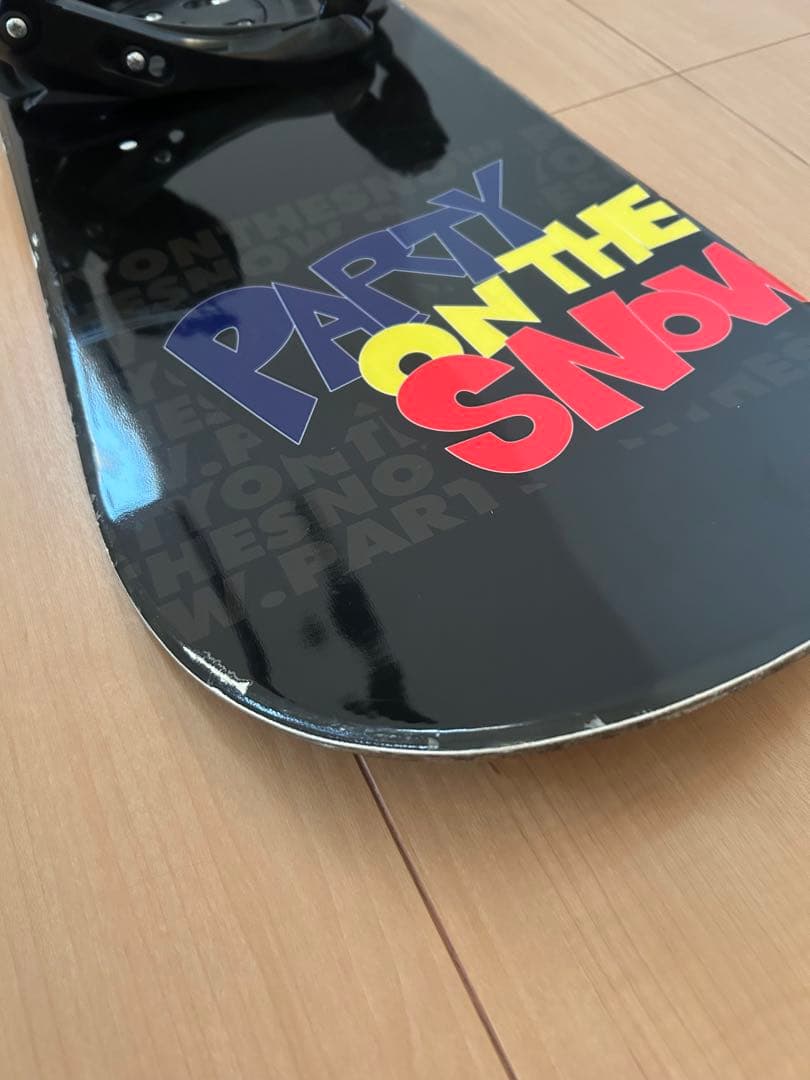 PARTY ON THE  スノーボード ビンディング付き 140cm