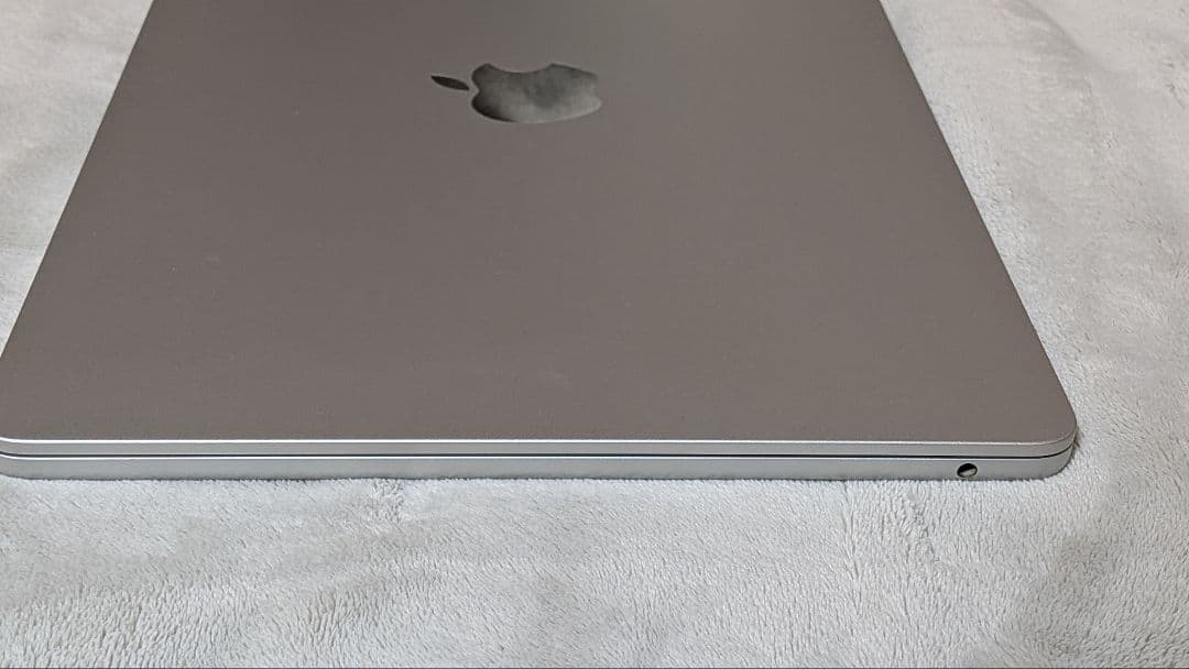 美品　MacBook Air M3 256GB 13インチシルバー 日本語配列
