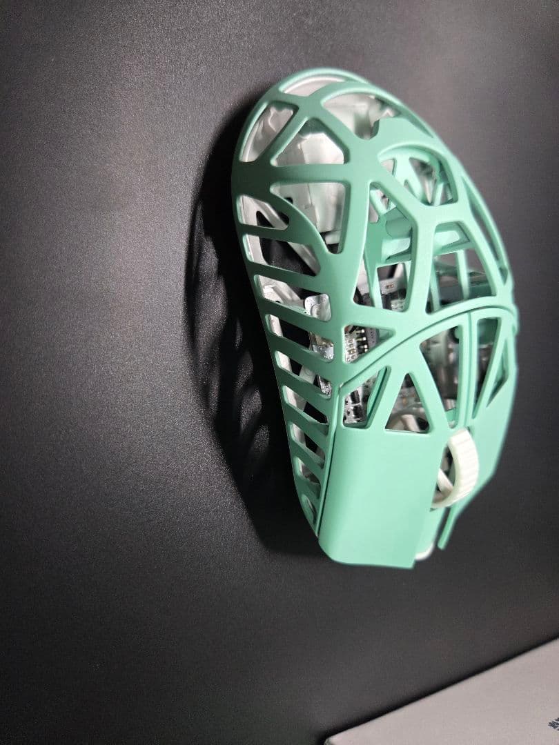 WLMOUSE Beast X Mini　ゲーミングマウス