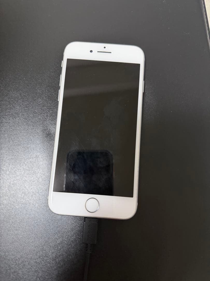 iPhone 8 ホワイト 本体