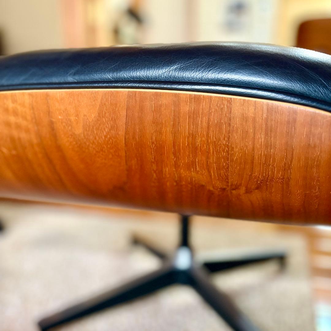 イームズ オットマン / Herman Miller