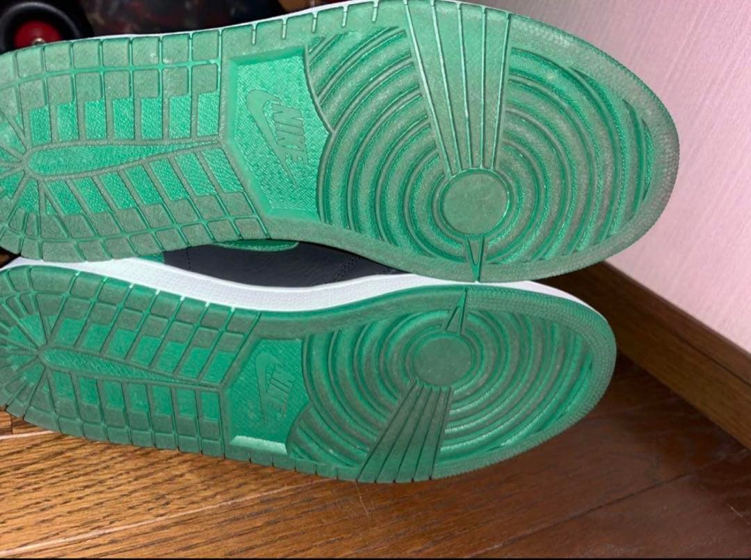 ナイキ NIKE エアジョーダン1 パイングリーン　28.5