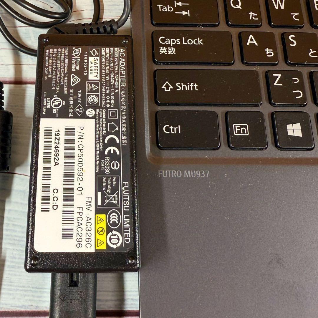 売れてます❣️薄型軽量ノートパソコン❣️メモリ8GB☘️SSD☘️Windows11