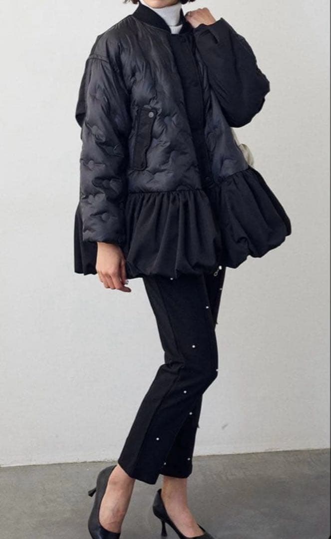 フラーネ　frene ヘムギャザードットキルティング中綿フレアコート 同型