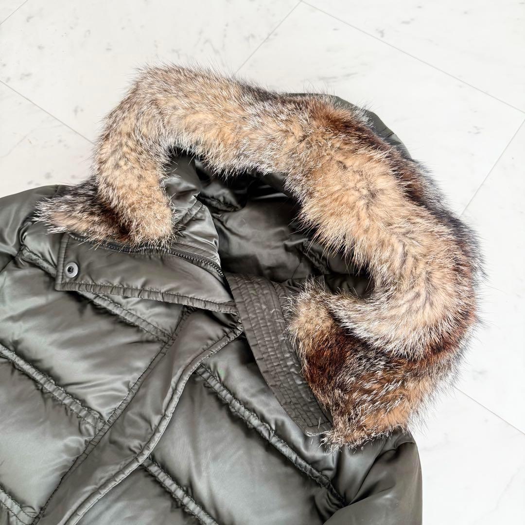 PRADA フォックスファー 3角ロゴプレート フーデットダウンコート 42