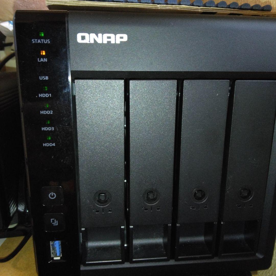 大放出、TS-451D2 4Bay NAS 8GB　LANケーブル添付