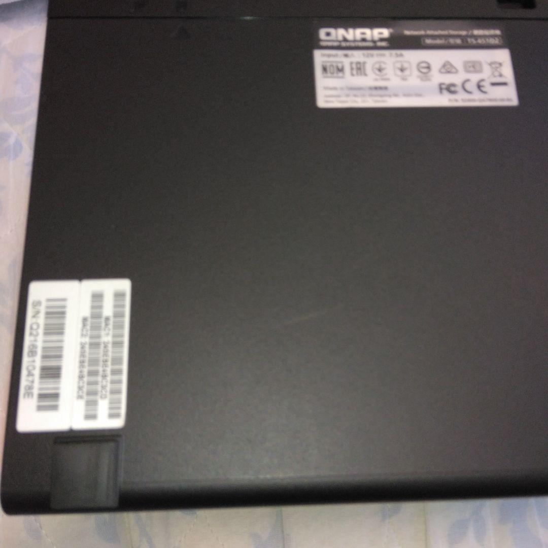 大放出、TS-451D2 4Bay NAS 8GB　LANケーブル添付