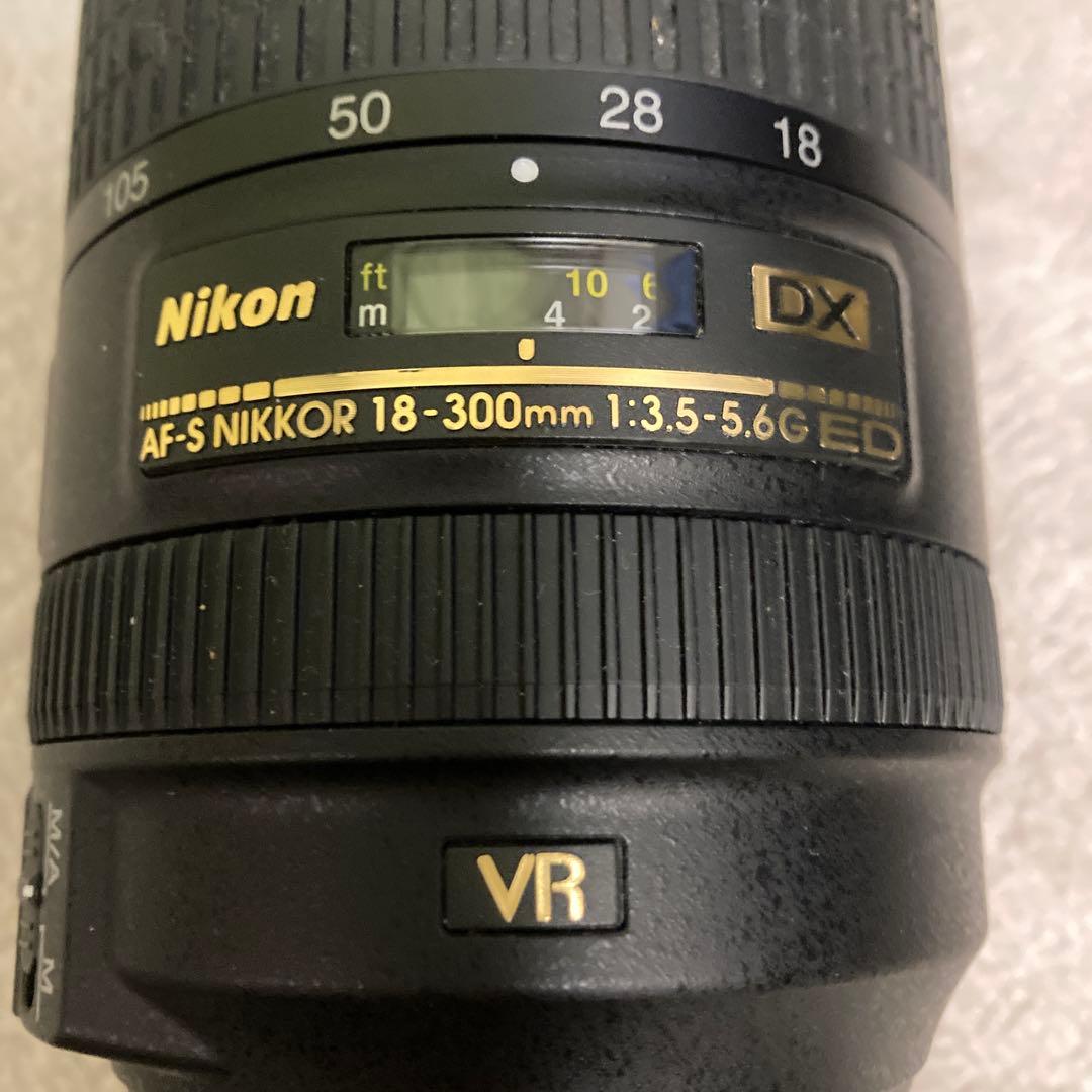 Nikon AF-S 18-300mm望遠レンズ