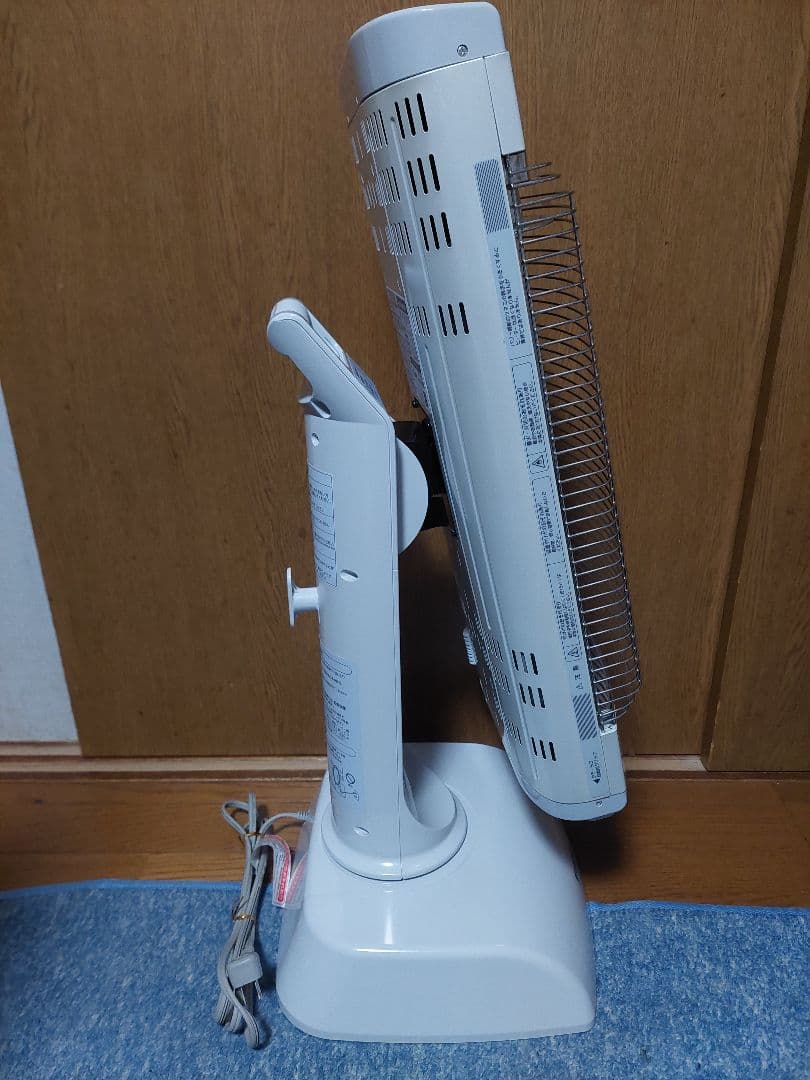 ダイキン 遠赤外線暖房機 ERFT11US-Wセラムヒート 17年製