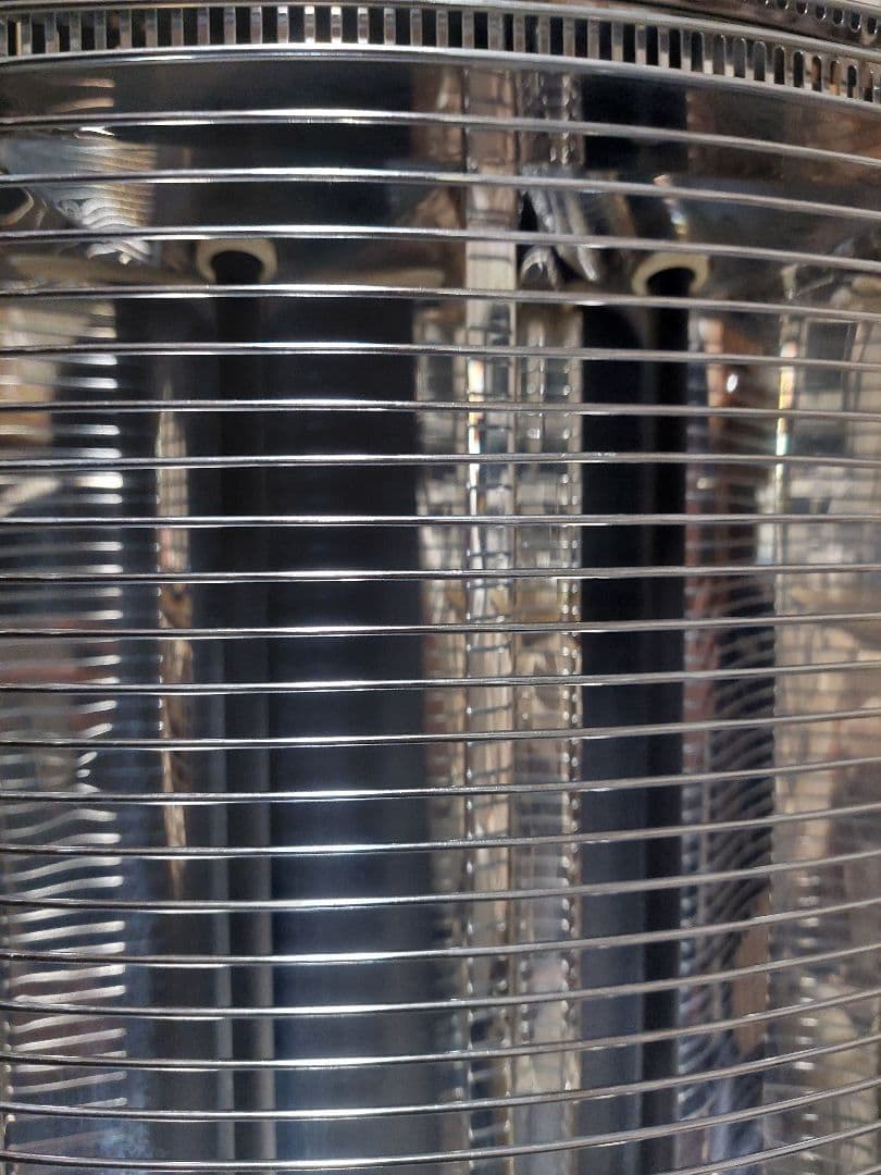 ダイキン 遠赤外線暖房機 ERFT11US-Wセラムヒート 17年製