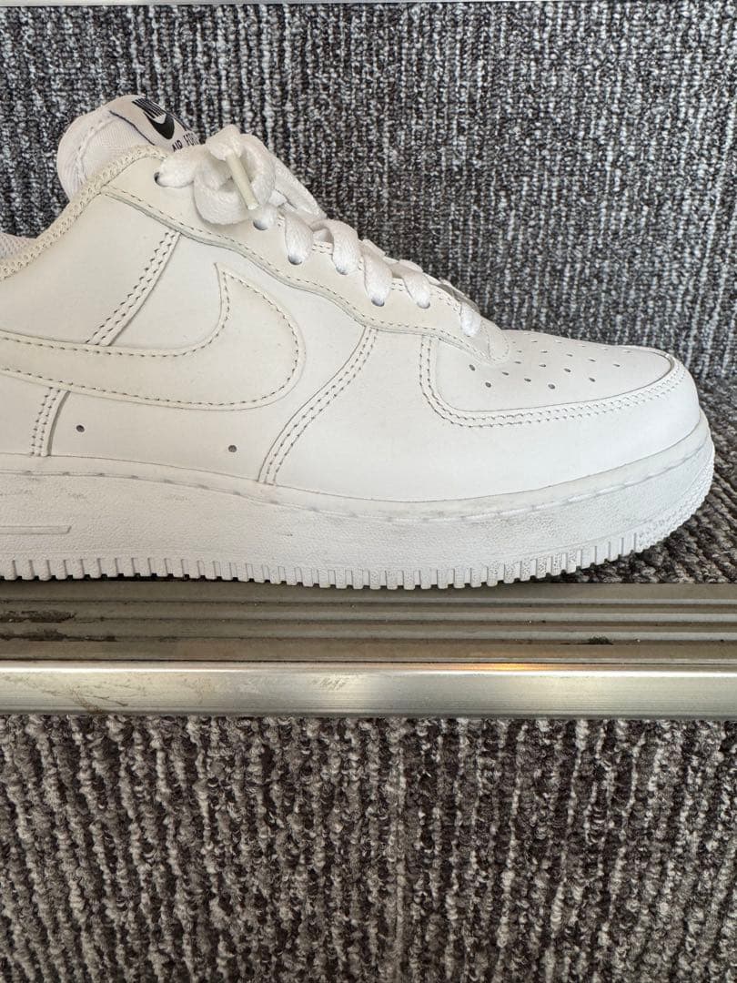 ナイキ エア フォース 1 '07 イージーオン US7.5 cm25.5