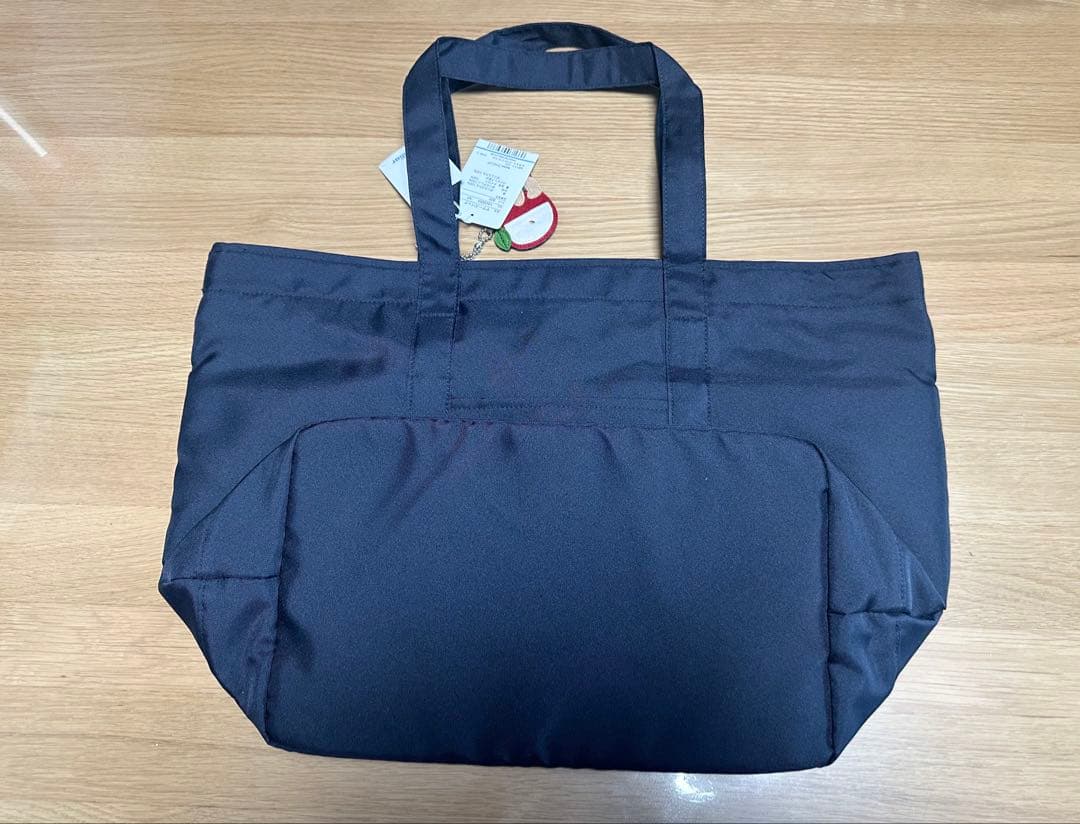 【新品未使用】familiar マザーズバッグ　赤チェック