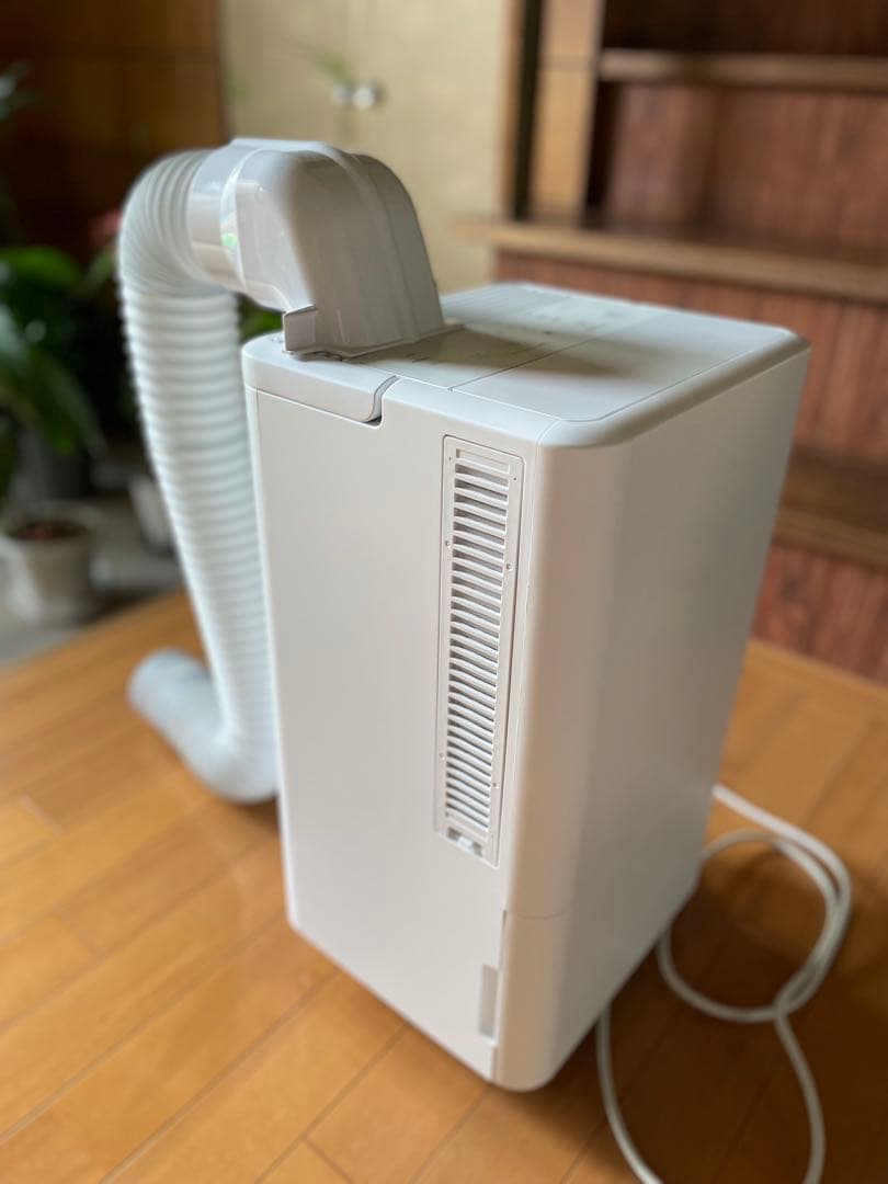 アイリスオーヤマICA－0301G ホワイト ポータブルエアコン 本体 工事不要