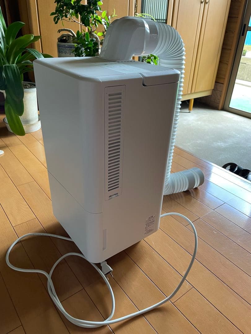 アイリスオーヤマICA－0301G ホワイト ポータブルエアコン 本体 工事不要