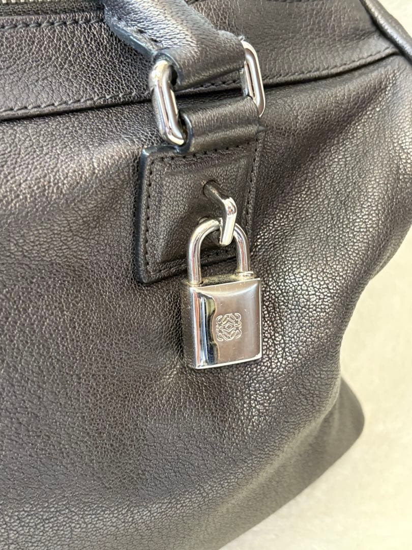 ★美品 LOEWE ロエベ ミニボストン アナグラム アメ レザー 本革