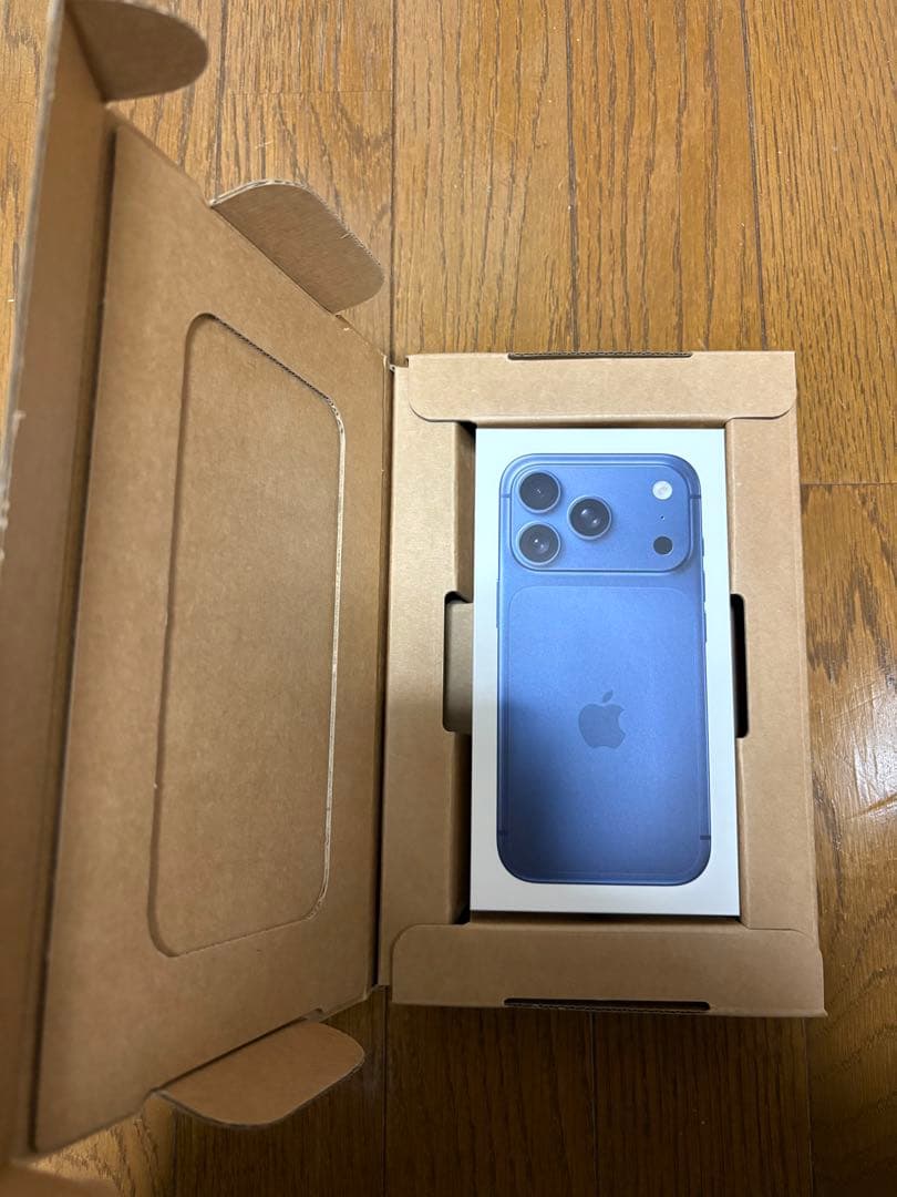 新品未開封　Apple iPhone 17 pro 256GB