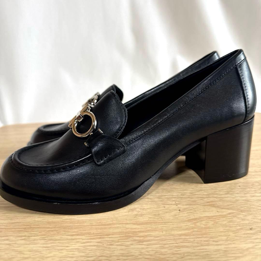 【未使用】Salvatore Ferragamoフェラガモ ガンチーニローファー