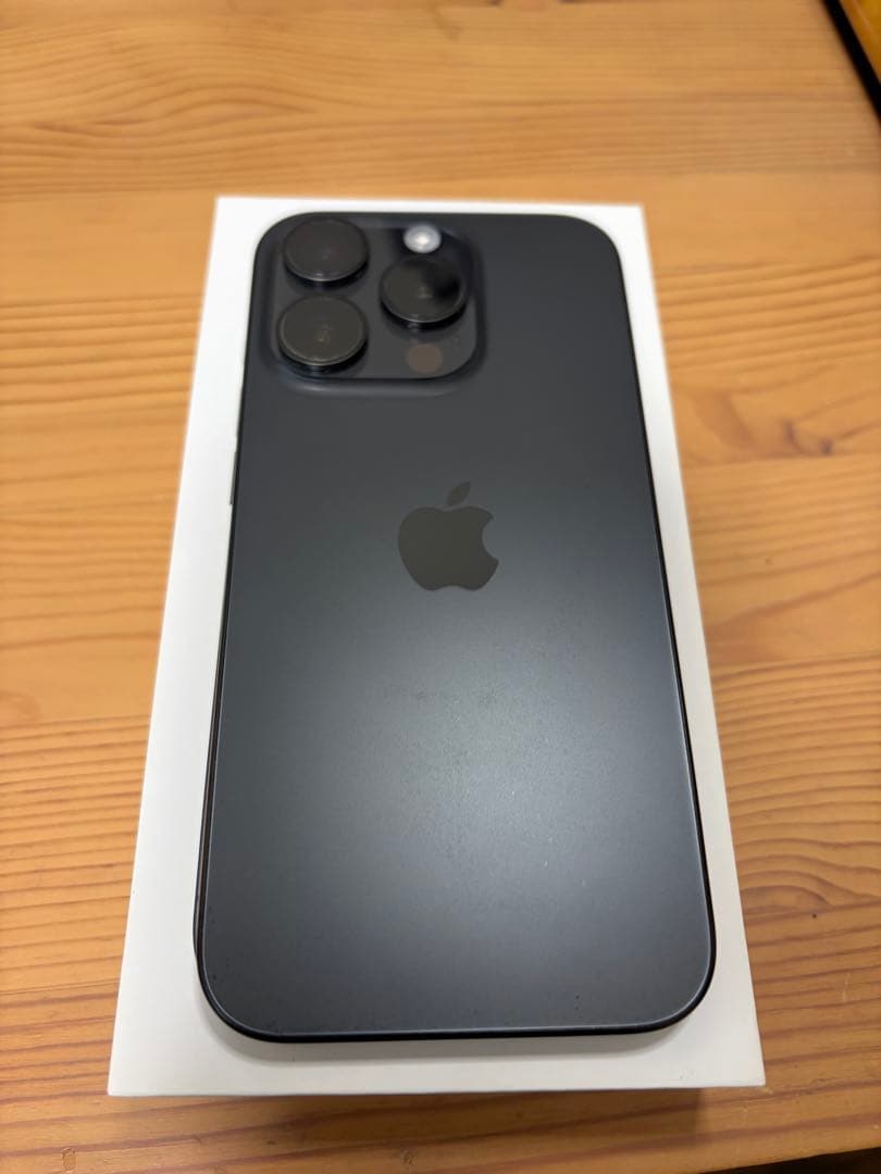ち*K様 Apple iPhone 15 Pro ブラックチタニウム 本体 SI