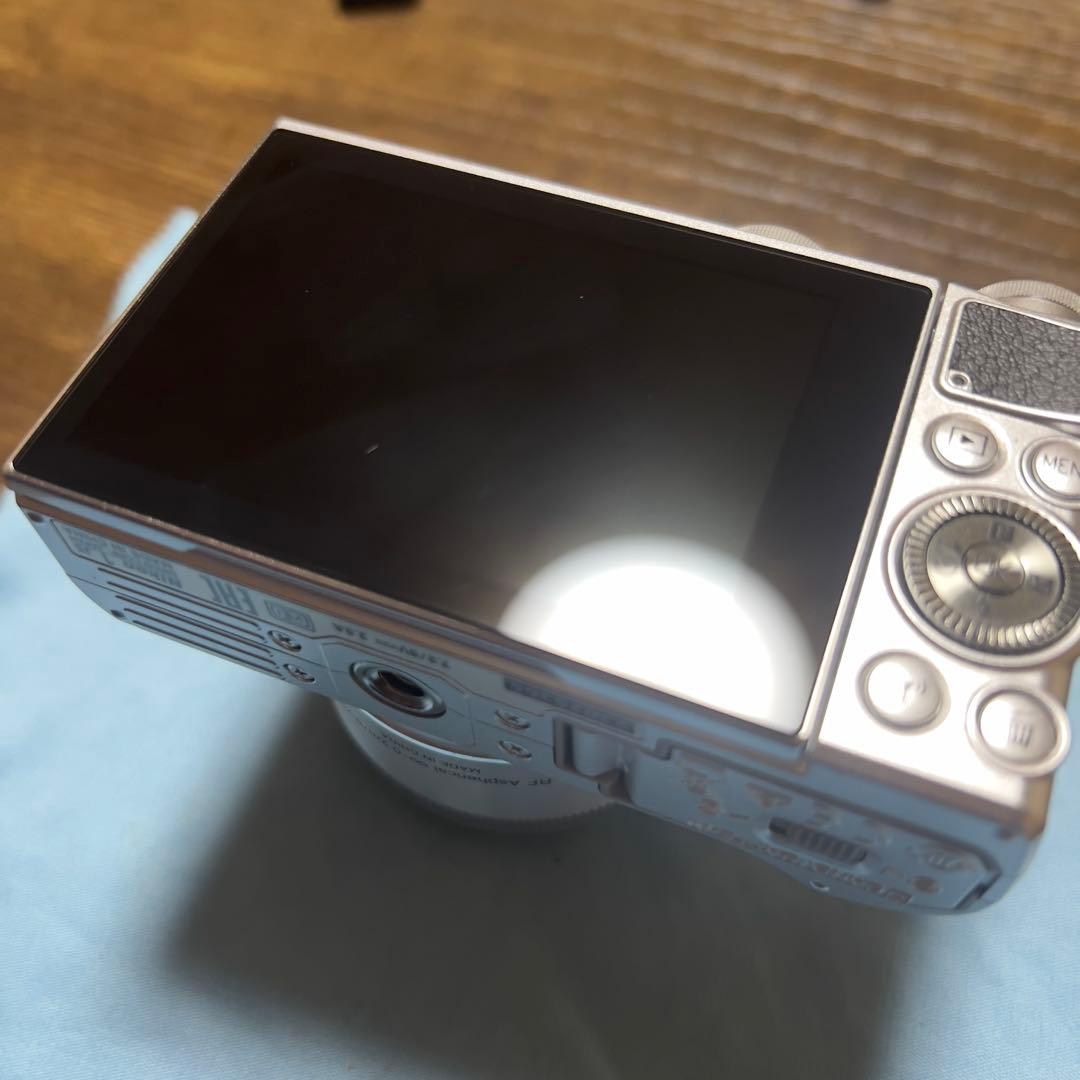 Nikon 1J5 18.5mm単焦点レンズセット　ニコン