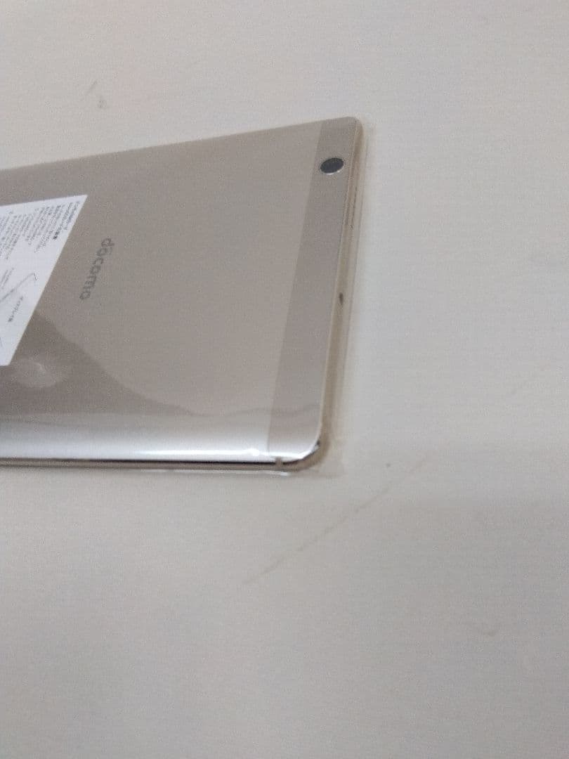 ドコモ　docomo　dtab compact d-01j gold 新品