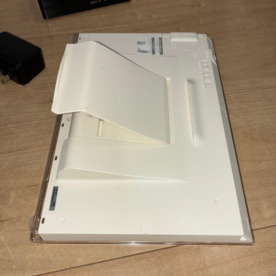 Panasonic「プライベート・ビエラ」10型ポータブルテレビ