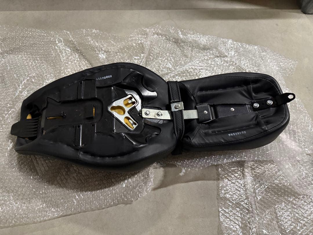 ハーレー　スポーツスター　タンデムシート　純正