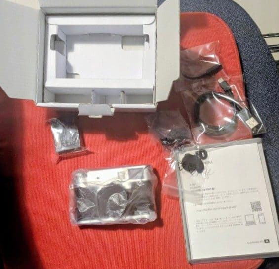 た*し様 【新品未使用品】FUJIFILM X half X-HF1