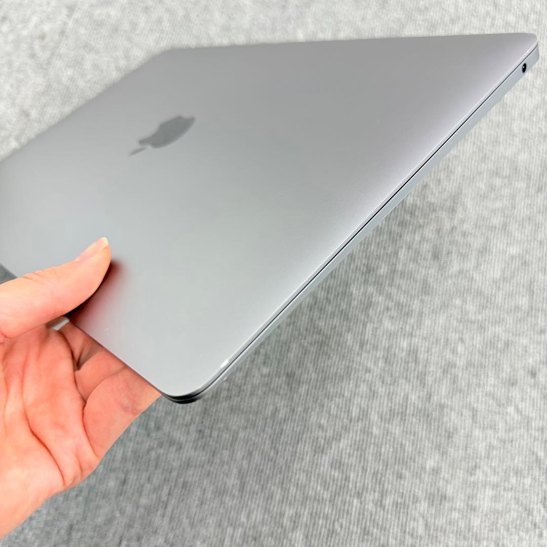 Macbook Air 2018 13 イン 8GB/256GB スペースグレイ