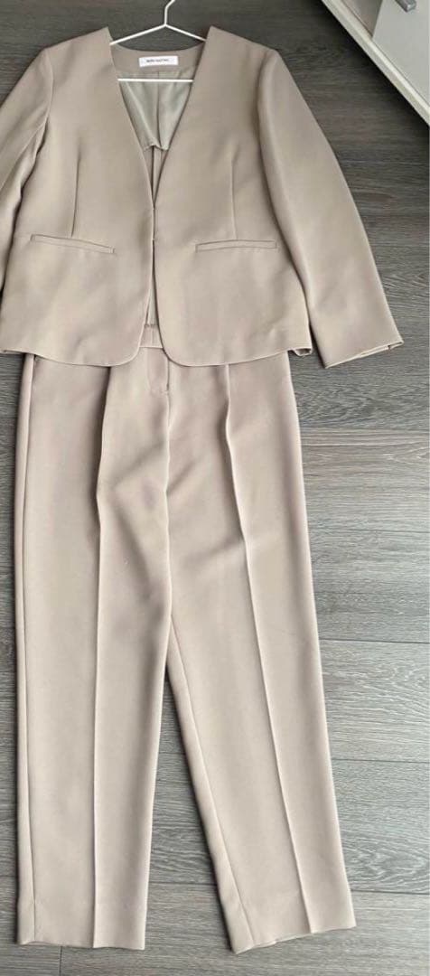 natural beauty basic ベージュ パンツスーツ 上下セット