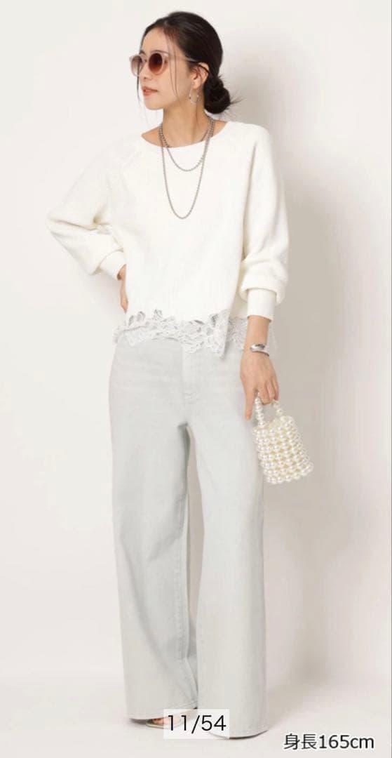 新品、タグ付き❣️ Arpege story 裾刺繍レースニット