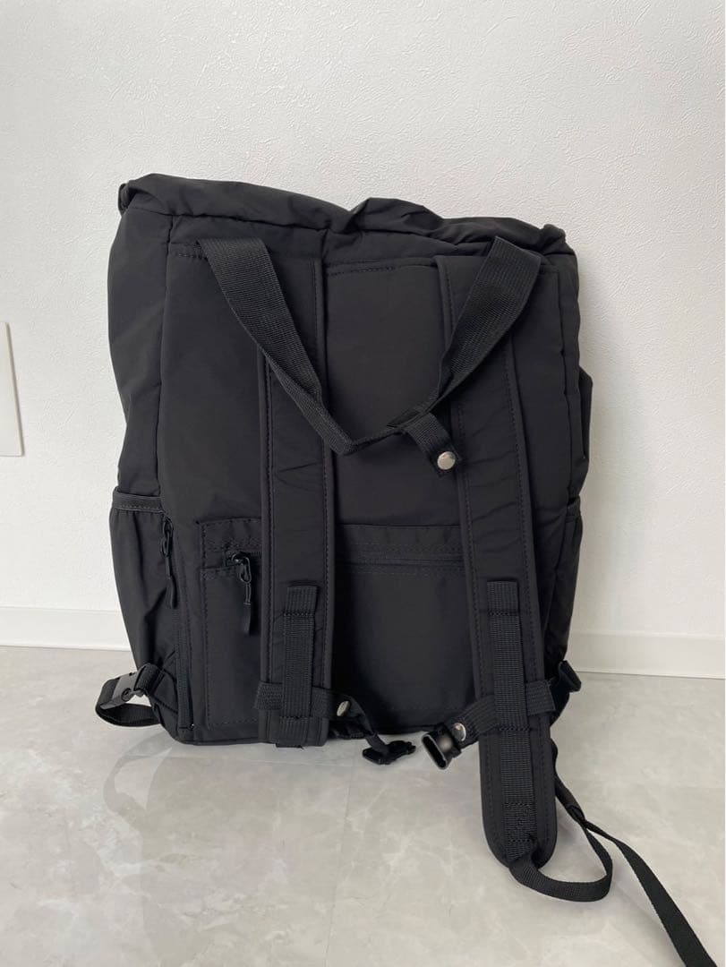 リトルウィークエンド　ブラックナイロンリュック
