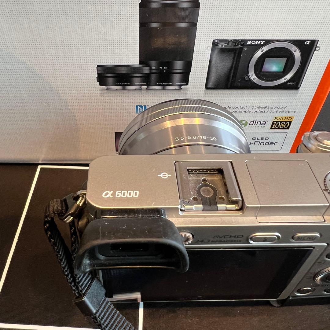 Sony α6000 ミラーレス一眼 レンズ付 ダブルレンズキッド