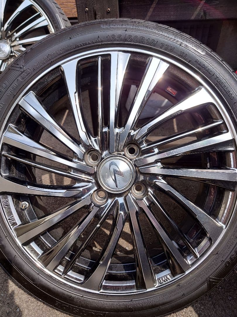 １６インチ　タイヤアルミ４本セット