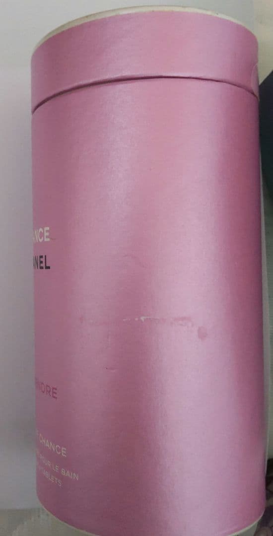 箱付きCHANEL チャンス オー タンドゥル バスタブレット
